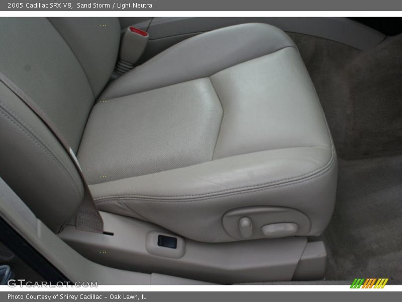 Sand Storm / Light Neutral 2005 Cadillac SRX V8