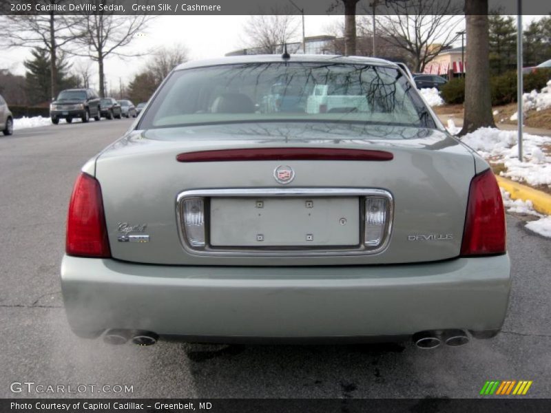 Green Silk / Cashmere 2005 Cadillac DeVille Sedan