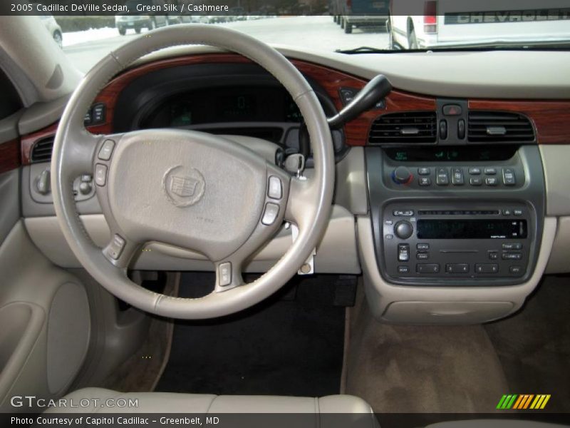 Green Silk / Cashmere 2005 Cadillac DeVille Sedan