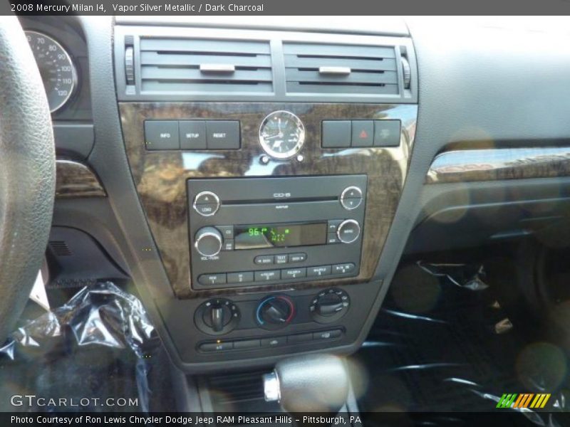 Vapor Silver Metallic / Dark Charcoal 2008 Mercury Milan I4