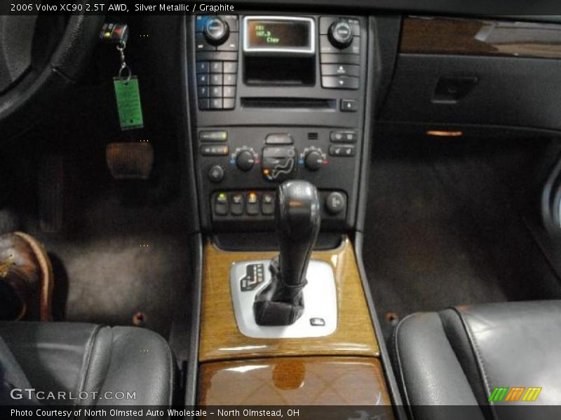 Silver Metallic / Graphite 2006 Volvo XC90 2.5T AWD