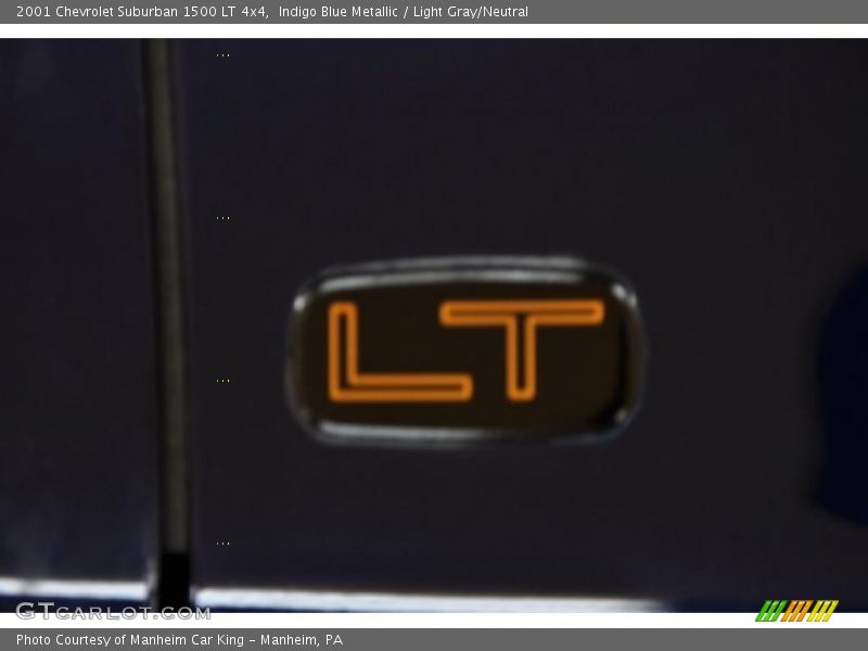 Indigo Blue Metallic / Light Gray/Neutral 2001 Chevrolet Suburban 1500 LT 4x4