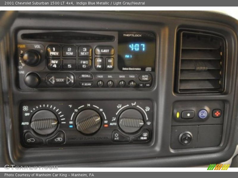 Indigo Blue Metallic / Light Gray/Neutral 2001 Chevrolet Suburban 1500 LT 4x4
