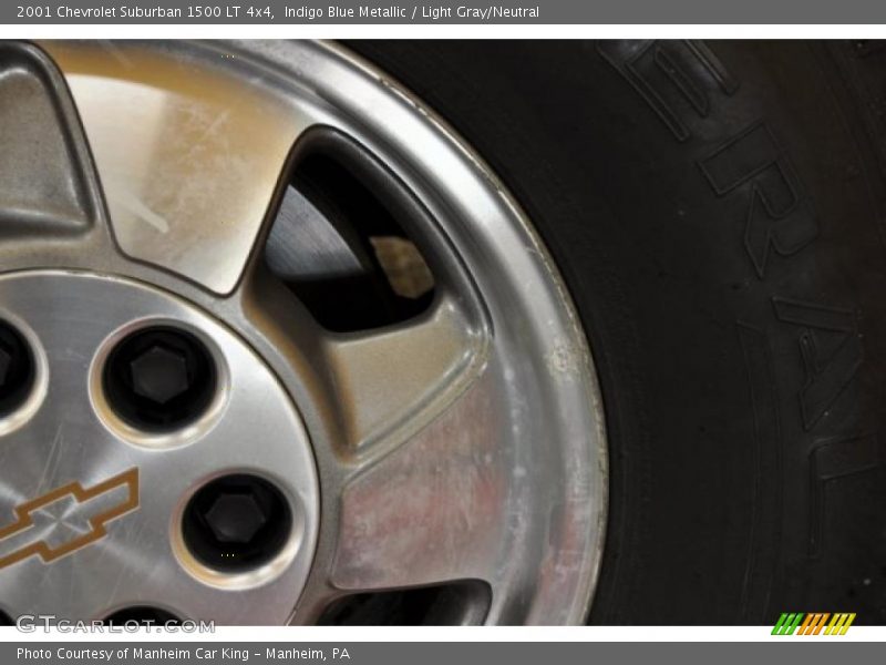 Indigo Blue Metallic / Light Gray/Neutral 2001 Chevrolet Suburban 1500 LT 4x4