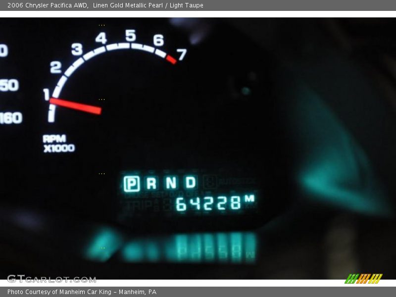 Linen Gold Metallic Pearl / Light Taupe 2006 Chrysler Pacifica AWD