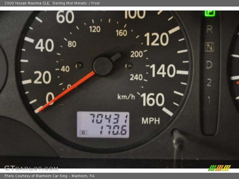 Sterling Mist Metallic / Frost 2000 Nissan Maxima GLE
