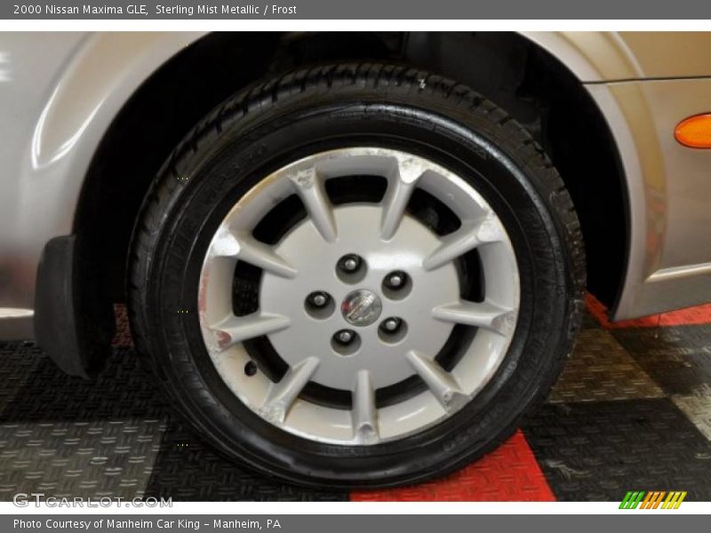 Sterling Mist Metallic / Frost 2000 Nissan Maxima GLE
