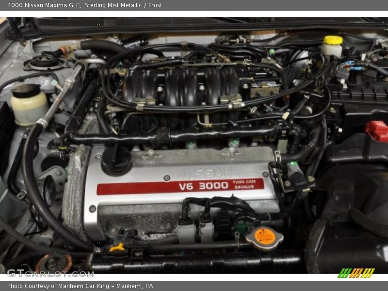 Sterling Mist Metallic / Frost 2000 Nissan Maxima GLE