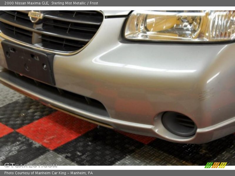 Sterling Mist Metallic / Frost 2000 Nissan Maxima GLE