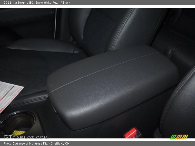 Snow White Pearl / Black 2011 Kia Sorento EX