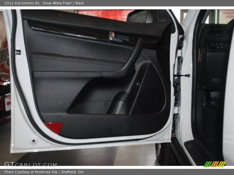 Snow White Pearl / Black 2011 Kia Sorento EX