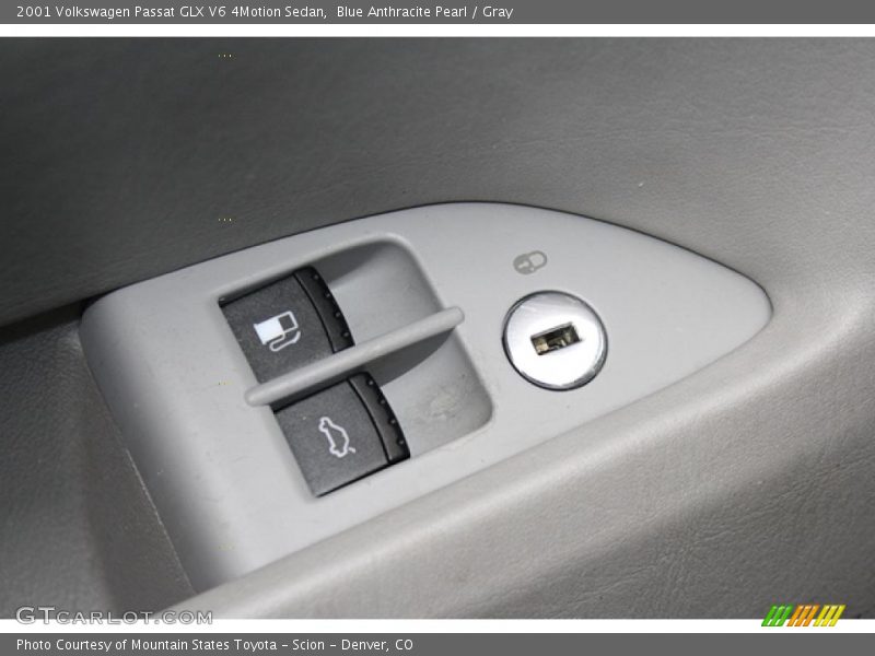 Blue Anthracite Pearl / Gray 2001 Volkswagen Passat GLX V6 4Motion Sedan