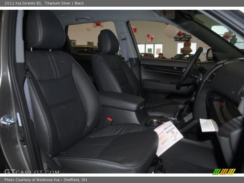 Titanium Silver / Black 2011 Kia Sorento EX
