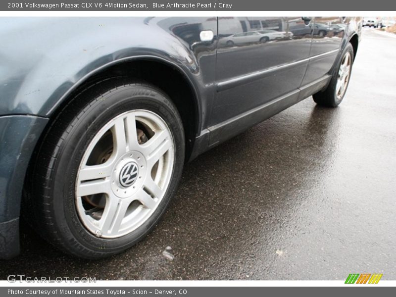 Blue Anthracite Pearl / Gray 2001 Volkswagen Passat GLX V6 4Motion Sedan