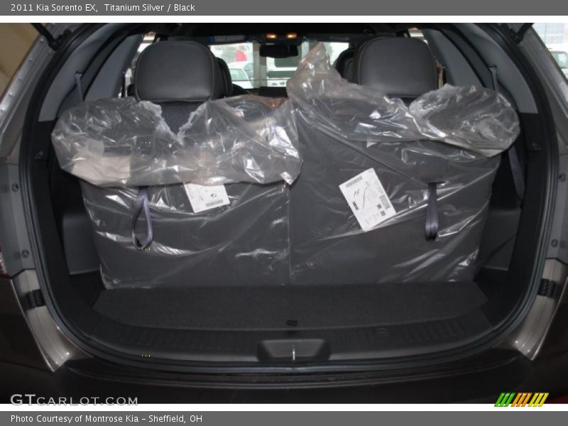 Titanium Silver / Black 2011 Kia Sorento EX