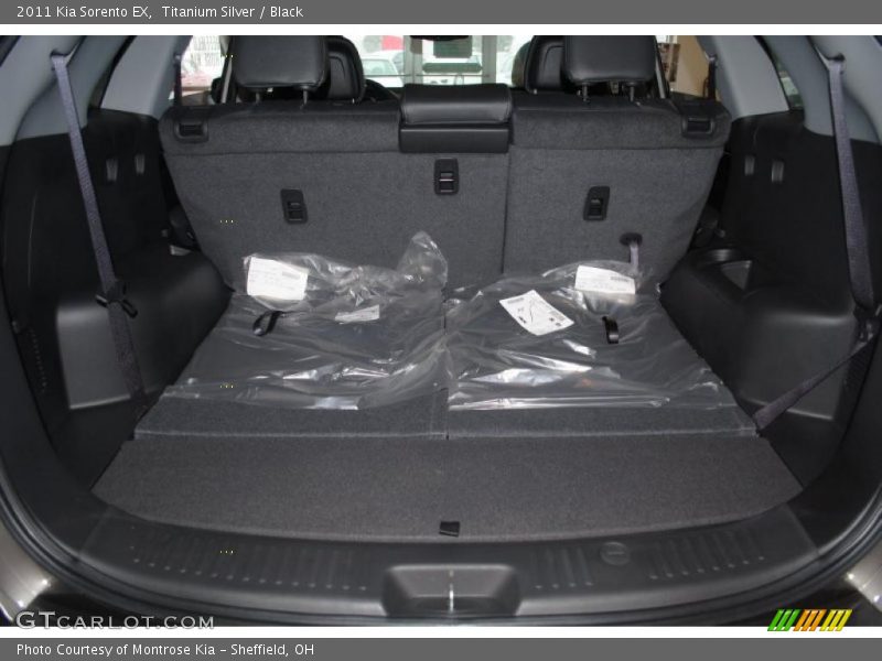 Titanium Silver / Black 2011 Kia Sorento EX