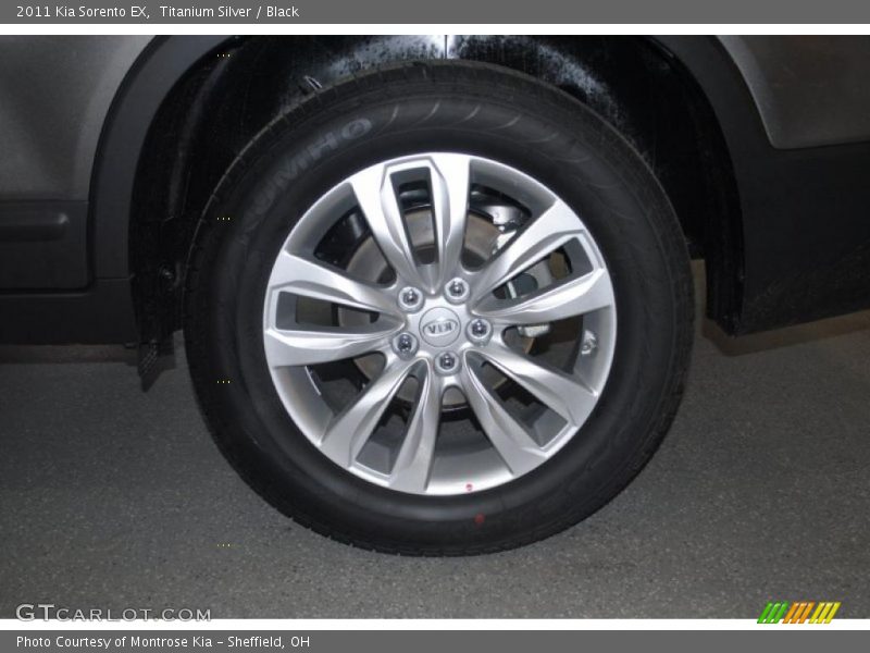 Titanium Silver / Black 2011 Kia Sorento EX