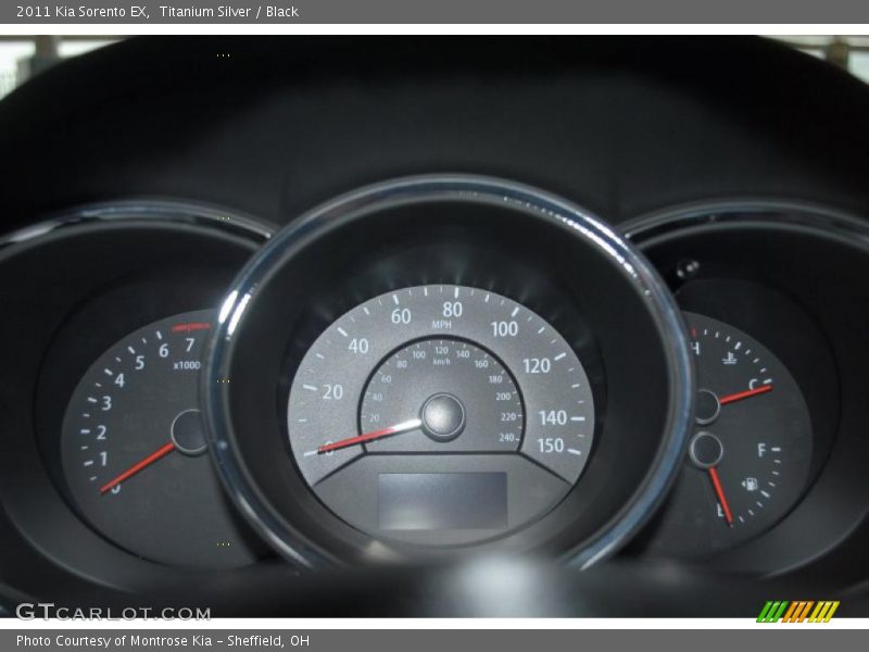 Titanium Silver / Black 2011 Kia Sorento EX