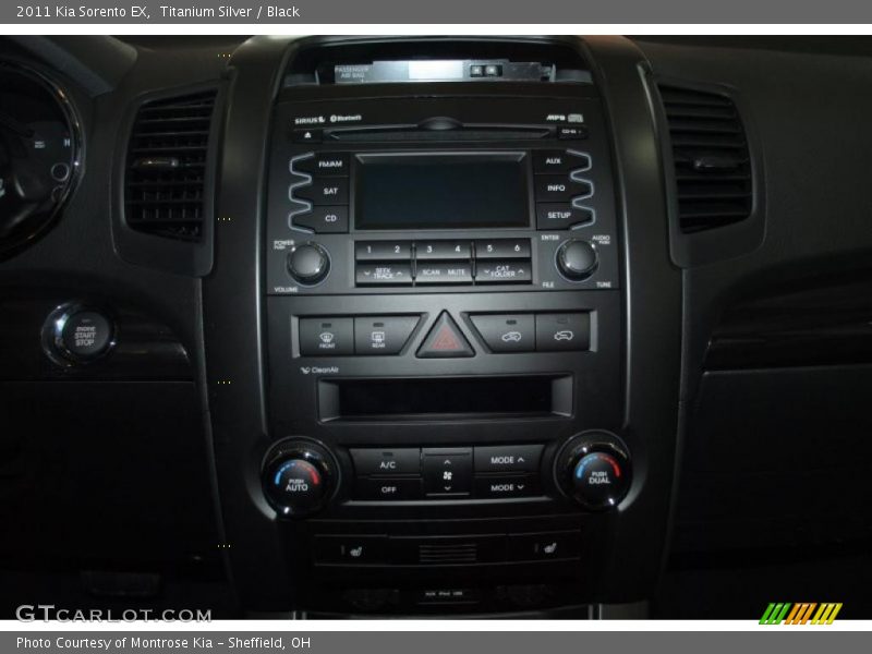 Titanium Silver / Black 2011 Kia Sorento EX