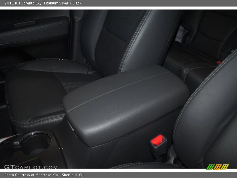 Titanium Silver / Black 2011 Kia Sorento EX