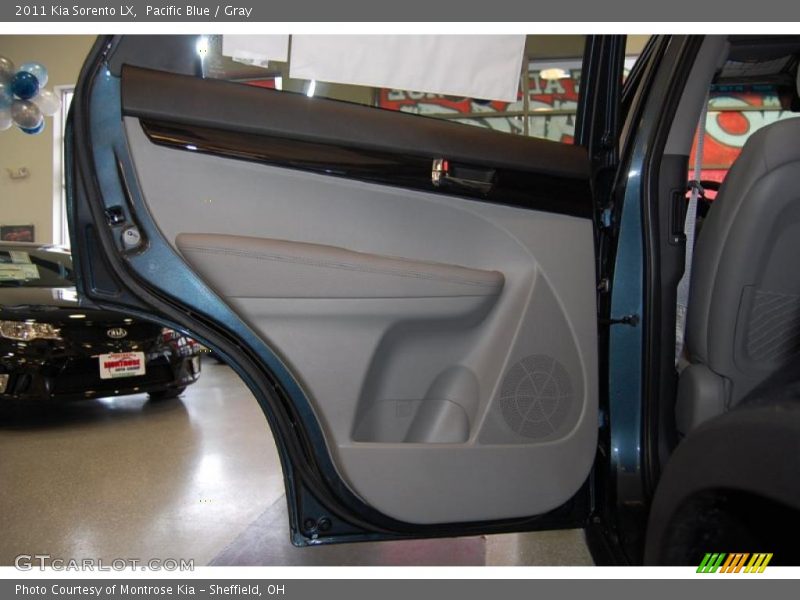 Pacific Blue / Gray 2011 Kia Sorento LX