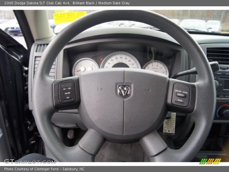 Brilliant Black / Medium Slate Gray 2006 Dodge Dakota SLT Club Cab 4x4