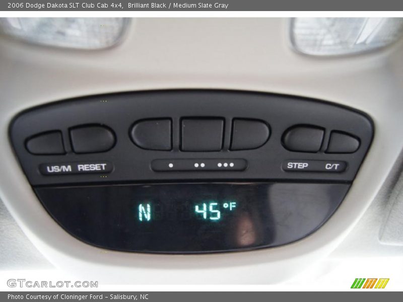 Brilliant Black / Medium Slate Gray 2006 Dodge Dakota SLT Club Cab 4x4