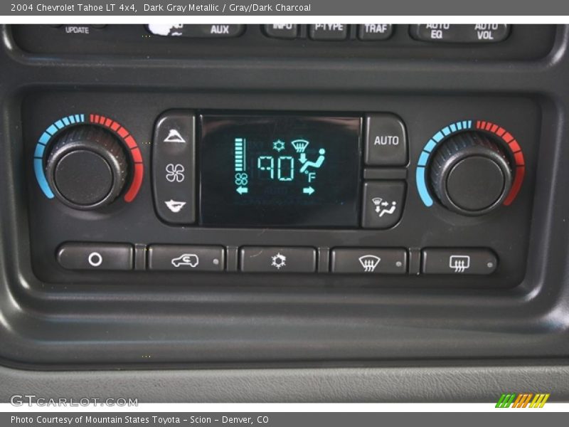 Dark Gray Metallic / Gray/Dark Charcoal 2004 Chevrolet Tahoe LT 4x4