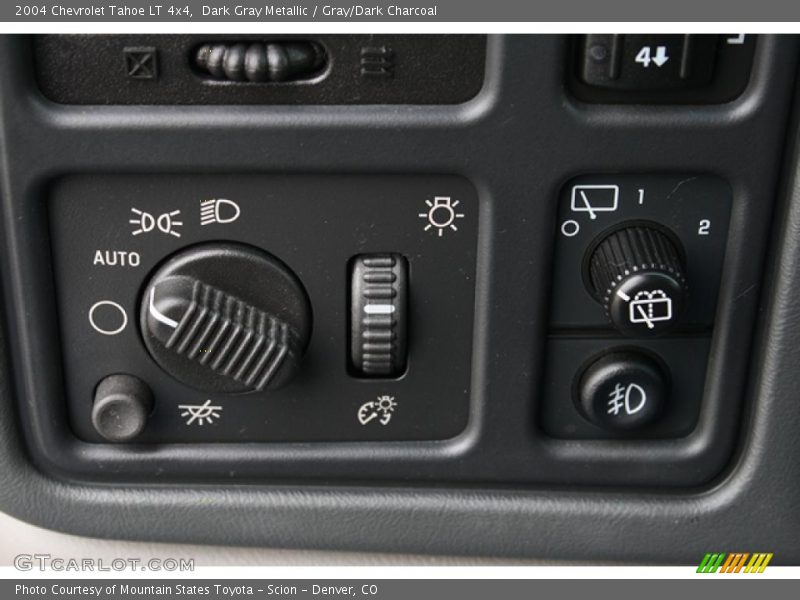 Dark Gray Metallic / Gray/Dark Charcoal 2004 Chevrolet Tahoe LT 4x4