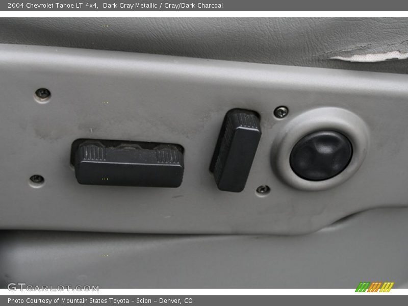 Dark Gray Metallic / Gray/Dark Charcoal 2004 Chevrolet Tahoe LT 4x4