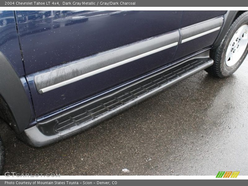 Dark Gray Metallic / Gray/Dark Charcoal 2004 Chevrolet Tahoe LT 4x4