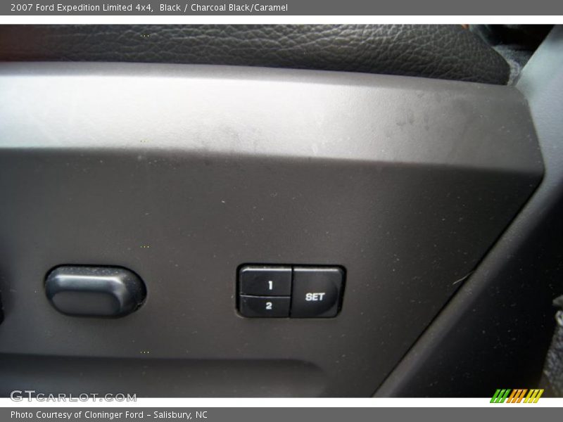 Black / Charcoal Black/Caramel 2007 Ford Expedition Limited 4x4
