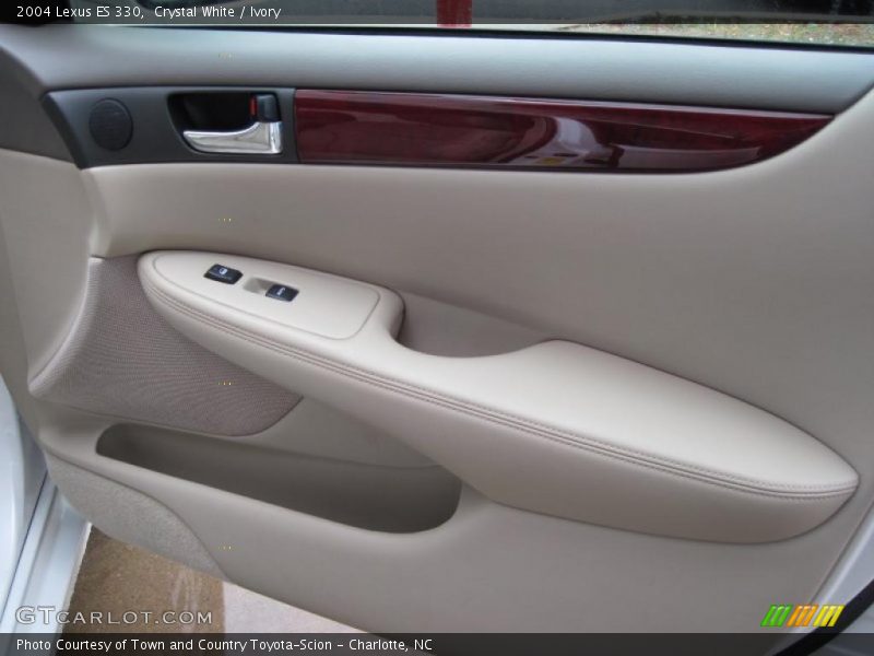 Crystal White / Ivory 2004 Lexus ES 330