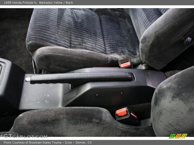 Barbados Yellow / Black 1988 Honda Prelude Si