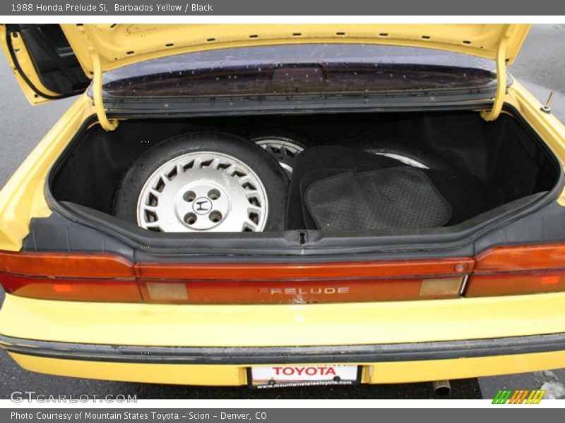 Barbados Yellow / Black 1988 Honda Prelude Si