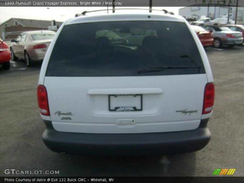 Bright White / Mist Gray 1999 Plymouth Grand Voyager Expresso