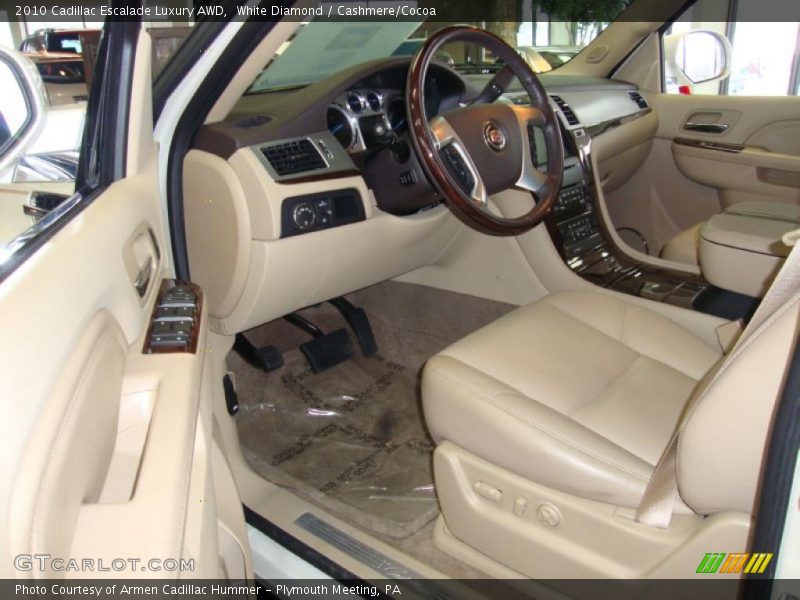 White Diamond / Cashmere/Cocoa 2010 Cadillac Escalade Luxury AWD
