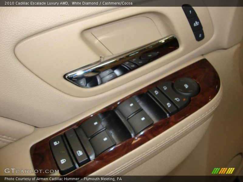 White Diamond / Cashmere/Cocoa 2010 Cadillac Escalade Luxury AWD