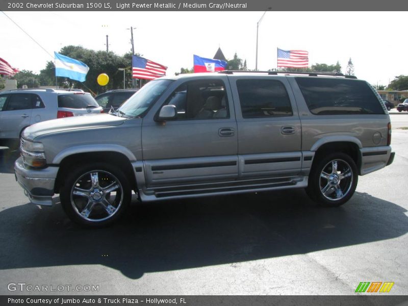 Light Pewter Metallic / Medium Gray/Neutral 2002 Chevrolet Suburban 1500 LS