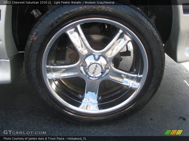 Custom Wheels of 2002 Suburban 1500 LS