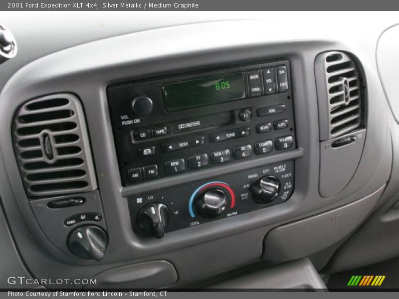 Silver Metallic / Medium Graphite 2001 Ford Expedition XLT 4x4