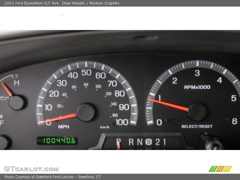 Silver Metallic / Medium Graphite 2001 Ford Expedition XLT 4x4