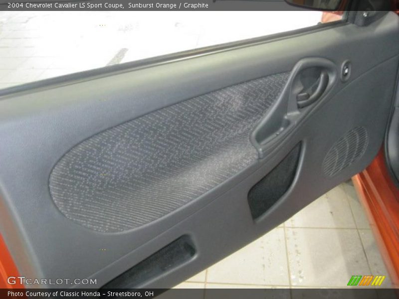 Sunburst Orange / Graphite 2004 Chevrolet Cavalier LS Sport Coupe
