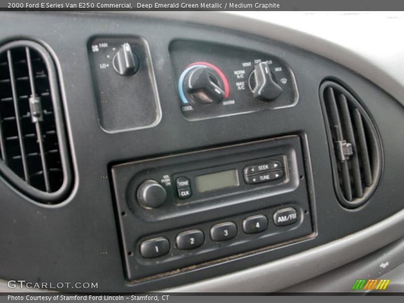 Deep Emerald Green Metallic / Medium Graphite 2000 Ford E Series Van E250 Commercial