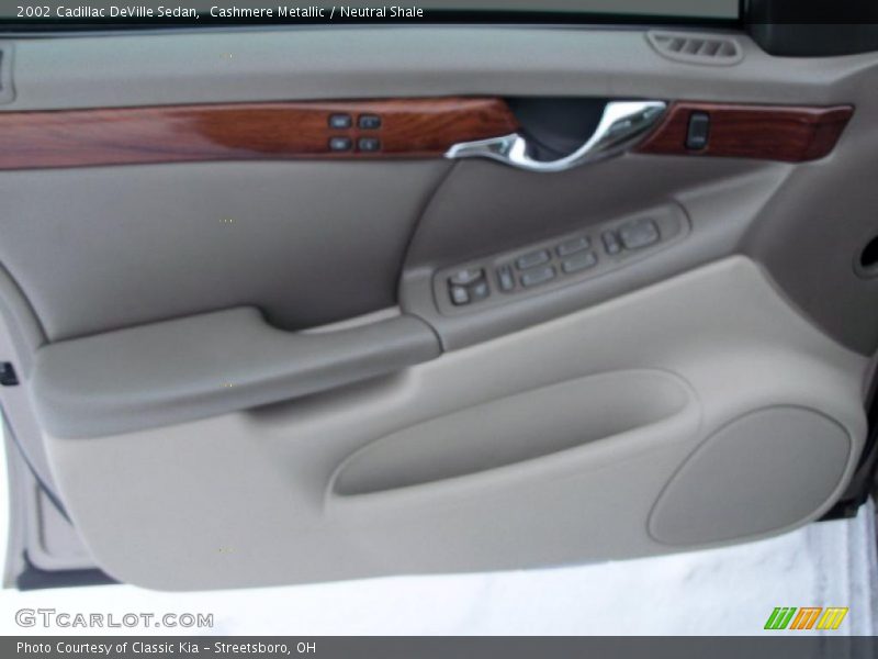 Cashmere Metallic / Neutral Shale 2002 Cadillac DeVille Sedan