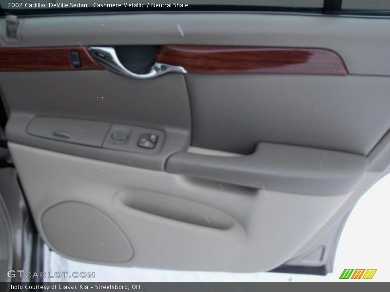 Cashmere Metallic / Neutral Shale 2002 Cadillac DeVille Sedan