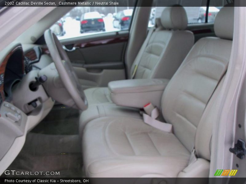 Cashmere Metallic / Neutral Shale 2002 Cadillac DeVille Sedan