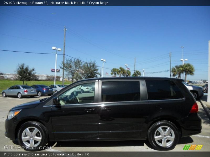 Nocturne Black Metallic / Ceylon Beige 2010 Volkswagen Routan SE