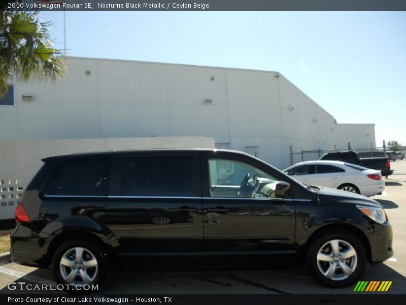 Nocturne Black Metallic / Ceylon Beige 2010 Volkswagen Routan SE