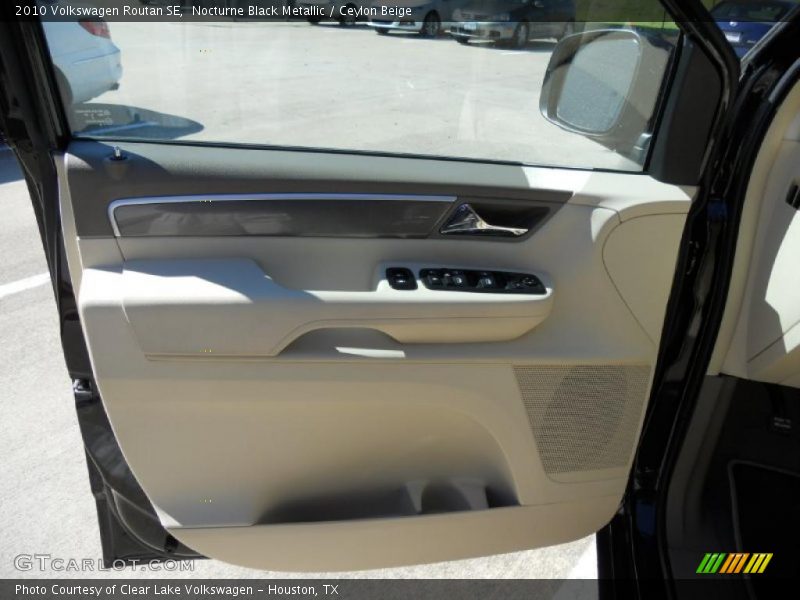 Nocturne Black Metallic / Ceylon Beige 2010 Volkswagen Routan SE